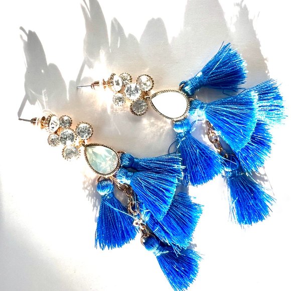 Gorgeous Vibrant Multi Tiered Drop Blue Tassel Earrings with Crystal Rhinestone - Picture 4 of 9